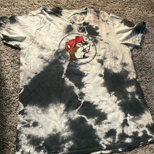 Buc-ee’s tie dye shirt